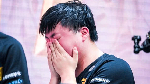 Uzi被气的崩溃下播,捂脸怀疑人生!看了阿水之后:哦,那没事了
